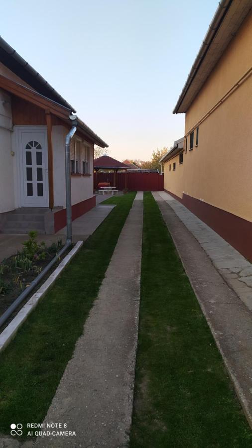 Abacsko Haz Villa Abadszalok Exterior photo